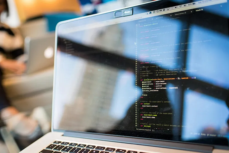 Windows 365 oder Azure Virtual Desktop – welche Cloud-Strategie passt zu Ihrem Unternehmen?
